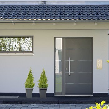 Aluminium-Haustüren | © kneer-suedfenster.de